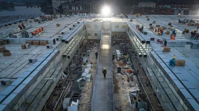 疫情对社会商业影响严重，短时间控疫有望好转