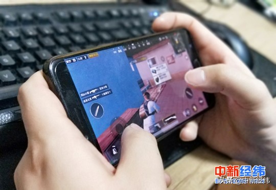 疫情下学校企业延期开学开工，这些行业迎来新机会