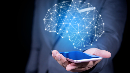 疫情下传统行业受冲击，新兴产业潜力大，新基础产业成发展重点