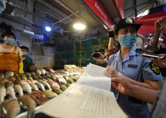 北京新冠疫情病毒可追溯，专家谈疫情症状及全民检测必要性