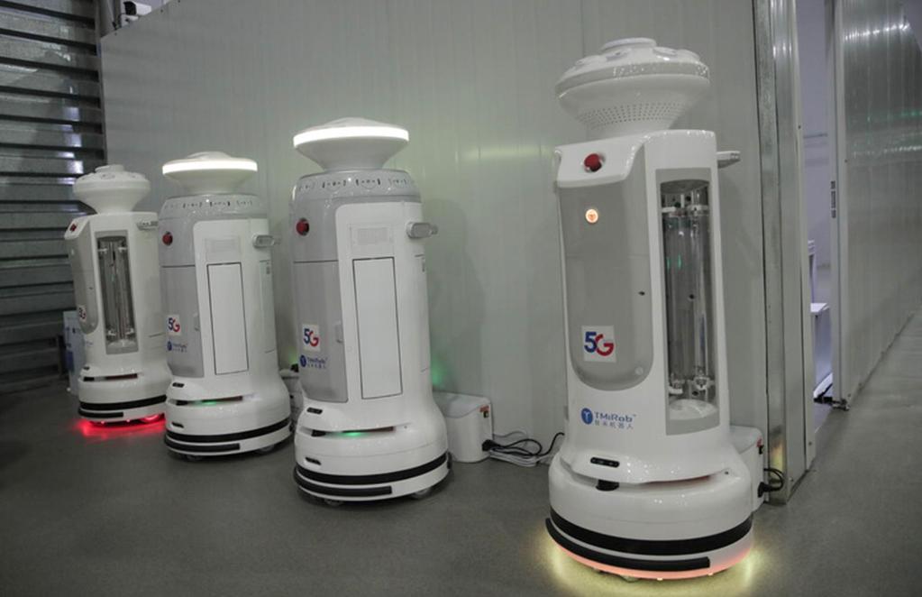 上海方舱医院：机器人与大白并肩作战，通信网络保障有序运行