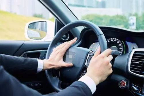 这些雾天高速行车注意事项,所有驾驶人都得知道