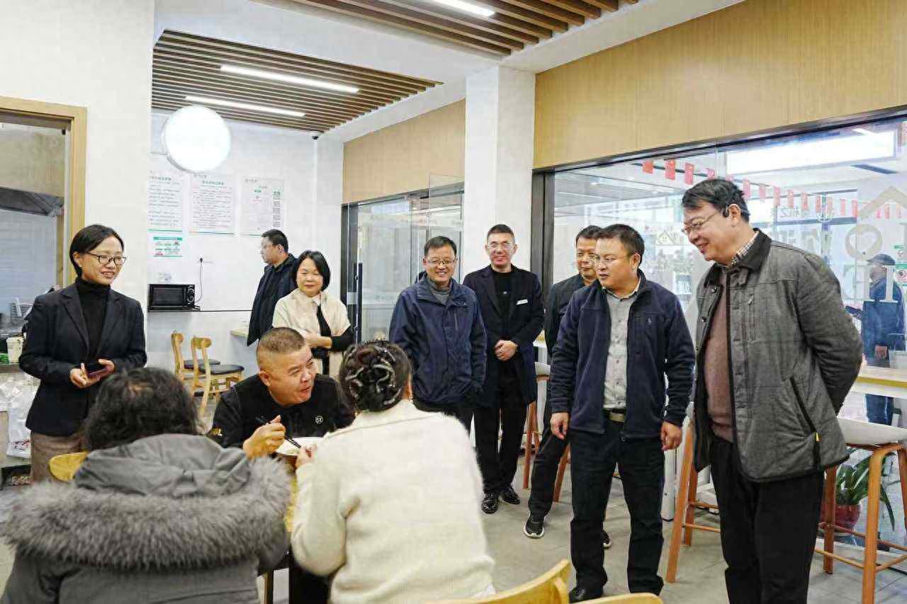 高速服务区华丽转身！升级成‘城市会客厅’与‘温暖港湾’