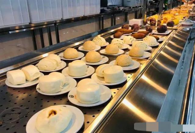 武汉高校食堂超赞!武大食堂菜品丰富成网红,学生餐食超多样