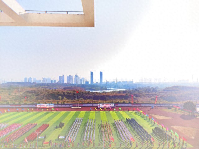 冬奥会开幕式亮点满满，创意点火、中国红等瞬间引全网赞叹