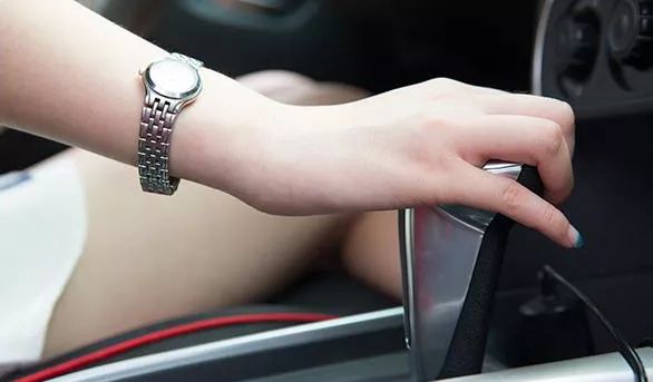 交通违章不及时处理后果严重！滞纳金怎么算你知道吗？