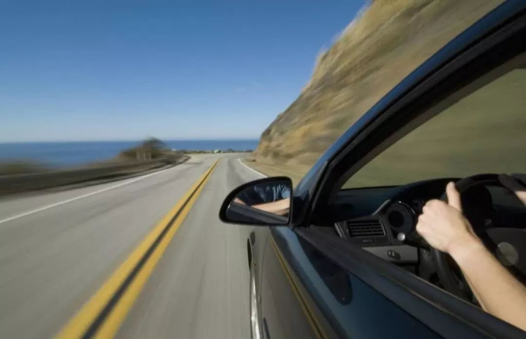 高速事故咋处理?这些要点要知道,关乎生命安全