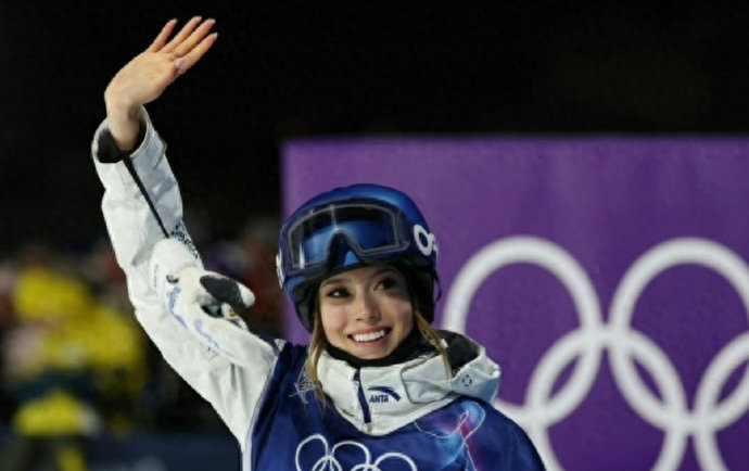 米兰冬奥会刘梦婷闯入自由式滑雪决赛，展现中国雪上潜力