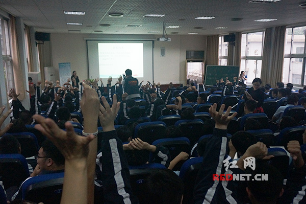 高考临近压力大？湖南省脑科医院为高三学生开展心理辅导