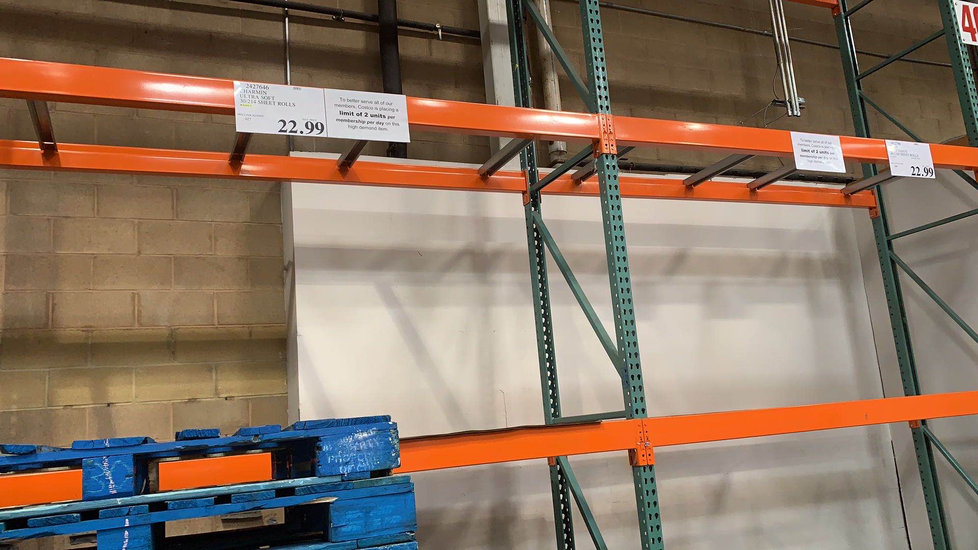 美国疫情态势严峻,特朗普言论引不满,学生居家隔离应对