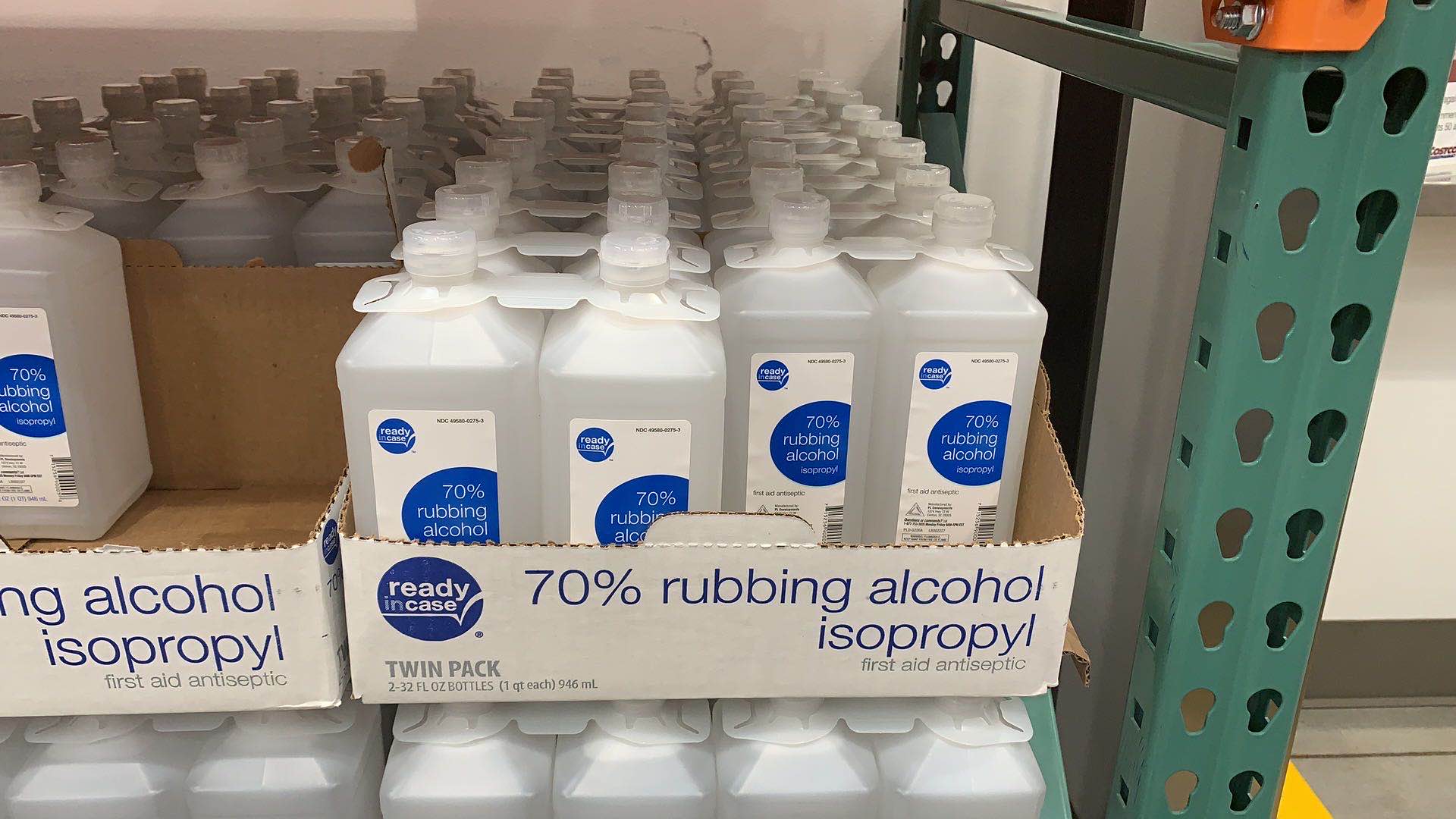 美国疫情态势严峻,特朗普言论引不满,学生居家隔离应对