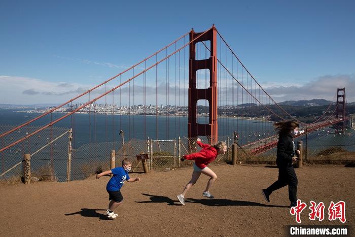 全球新冠确诊超1809万例，多国持续探索疫情疫苗研发方法