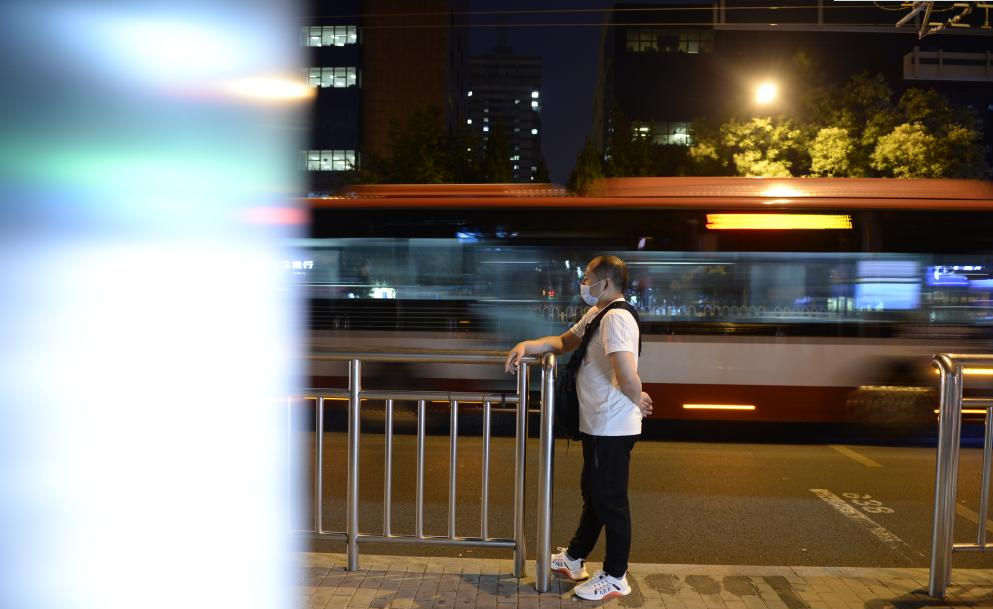 睡城_双城生活_疫情下的生活